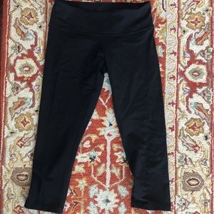 Lululemon crop tight